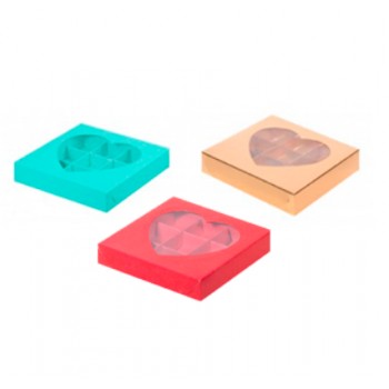 РАСПРОДАЖА Коробка для конфет на 9 ячеек с окошком сердце 155*155*30мм цвет в ассортименте